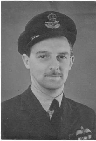 Battle of Britain veteran, Gr Capt John Gard'ner